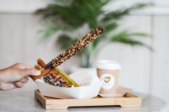 Chulove-long-churros