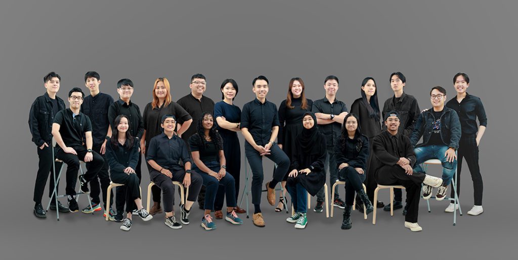 Group photo of the Vivid Media team.